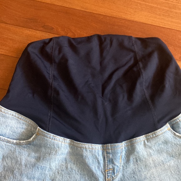 Isabel Maternity Over the Belly Jean Midi Denim Shorts w/Pockets - Size 6 EUC - Picture 3 of 11